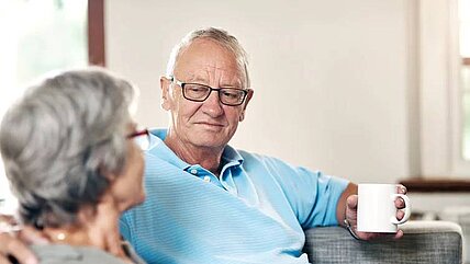 Ein offenes Ohr haben